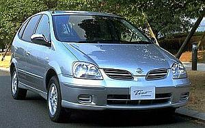 Configurador Nissan Almera Tino Monovolumen